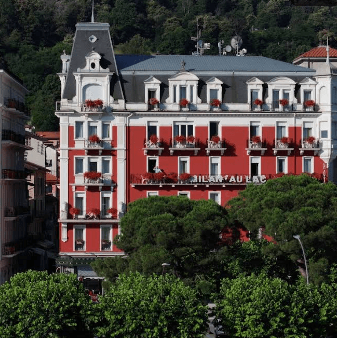 Hotel Milan Speranza Au Lac exterior view with Lake Maggiore in the background